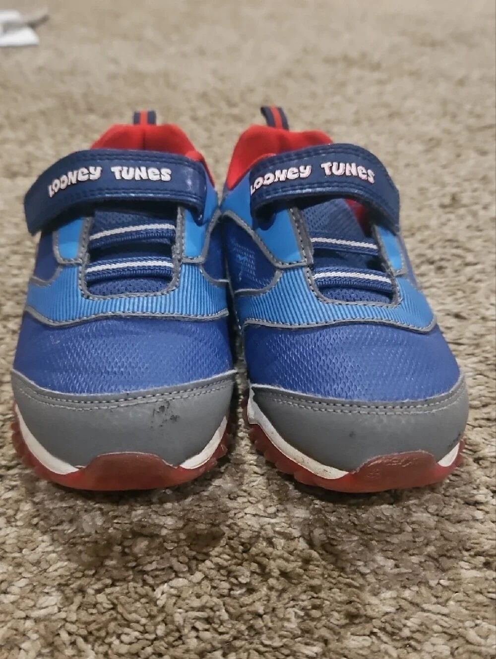 Warner Bros. Looney Tunes Blue & Red Kids Athletic Sneakers Size 11